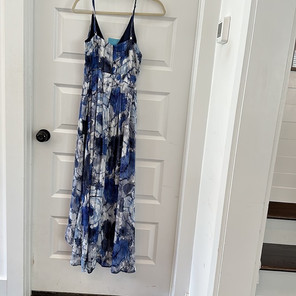 Lulus An Enchanting Dream Hi Low dress NWT small - Picture 6 of 10